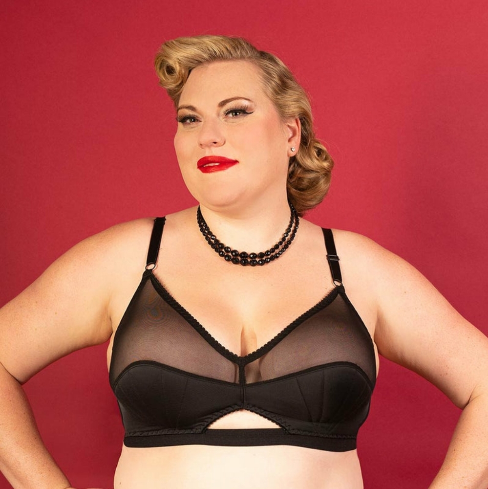 What Katie Did Liz Bra
